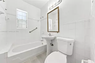 596 NW 109th St, Miami, FL 33168 - Photo 21