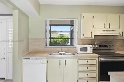 4054 N Pine Island Rd #2B, Sunrise, FL 33351 - Photo 21