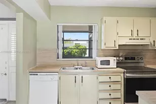 4054 N Pine Island Rd, Sunrise, FL 33351 - Photo 21