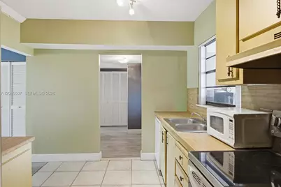 4054 N Pine Island Rd #2B, Sunrise, FL 33351 - Photo 23