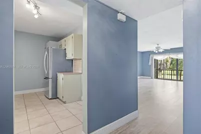 4054 N Pine Island Rd #2B, Sunrise, FL 33351 - Photo 19