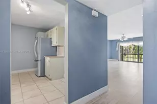 4054 N Pine Island Rd, Sunrise, FL 33351 - Photo 19