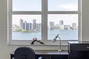251 174th St, Sunny Isles Beach, FL 33160 - Photo 11