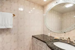251 174th St, Sunny Isles Beach, FL 33160 - Photo 17