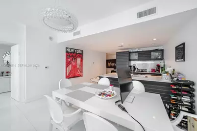 200 Biscayne Boulevard Way #4006, Miami, FL 33131 - Photo 9