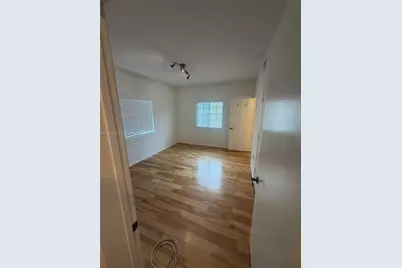 2010 Taylor St #8B, Hollywood, FL 33020 - Photo 5