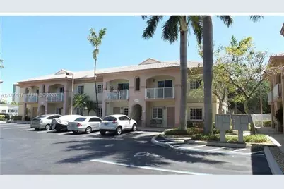 2010 Taylor St #8B, Hollywood, FL 33020 - Photo 1