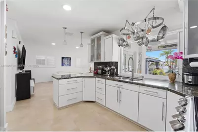 323 NW 136th Pl, Miami, FL 33182 - Photo 19