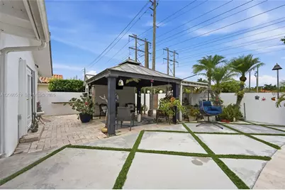 323 NW 136th Pl, Miami, FL 33182 - Photo 49