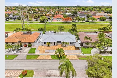 323 NW 136th Pl, Miami, FL 33182 - Photo 1