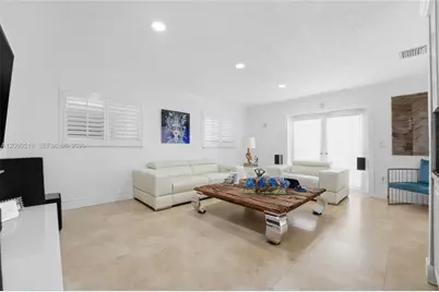 323 NW 136th Pl, Miami, FL 33182 - Photo 23