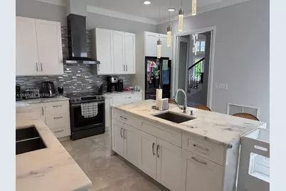 19973 NE 37th Ave, Aventura, FL 33180 - Photo 5