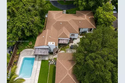 2619 Arthur St, Hollywood, FL 33020 - Photo 3