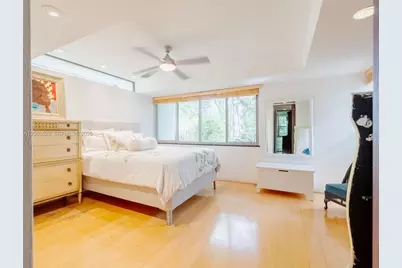 2250 NE 201st St #0, Miami, FL 33180 - Photo 29