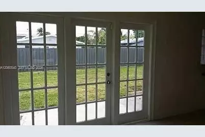709 NE 16th St, Fort Lauderdale, FL 33304 - Photo 3