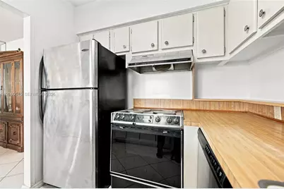 7441 Wayne Ave #10C, Miami Beach, FL 33141 - Photo 13