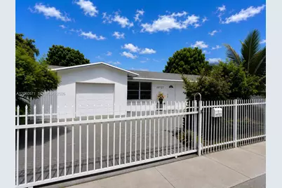 19727 SW 118th Pl, Miami, FL 33177 - Photo 11