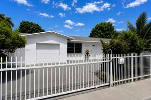 19727 SW 118th Pl, Miami, FL 33177 - Photo 11