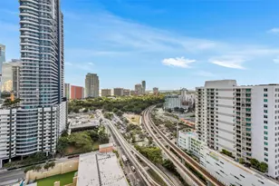 79 SW 12th St, Miami, FL 33130 - Photo 31