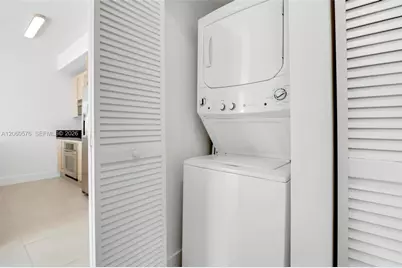 79 SW 12th St #2302-S, Miami, FL 33130 - Photo 19