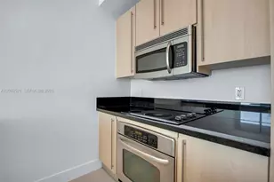79 SW 12th St, Miami, FL 33130 - Photo 17