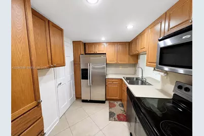 9651 SW 77th Ave #206E, Miami, FL 33156 - Photo 3