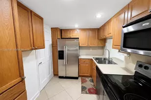 9651 SW 77th Ave, Miami, FL 33156 - Photo 3