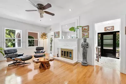 1042 Sorolla Ave, Coral Gables, FL 33134 - Photo 13