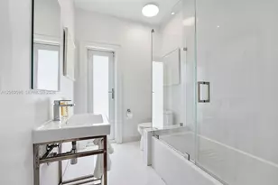 1042 Sorolla Ave, Coral Gables, FL 33134 - Photo 39