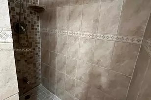 9210 Fontainebleau Blvd, Miami, FL 33172 - Photo 19