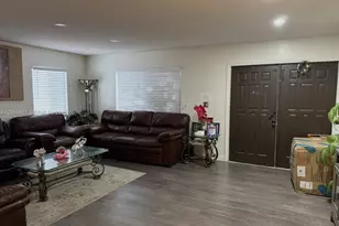 18849 NW 78th Pl, Hialeah, FL 33015 - Photo 3