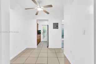 934 Meridian Ave, Miami Beach, FL 33139 - Photo 3