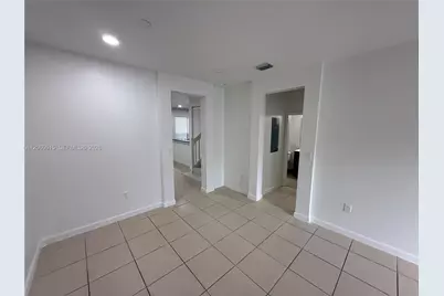 9465 SW 171st Ct #Main, Miami, FL 33196 - Photo 5