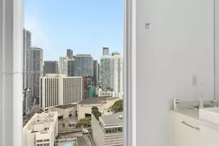 151 SE 1st St, Miami, FL 33131 - Photo 19