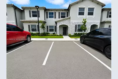 126 SE 11th Ct, Florida City, FL 33034 - Photo 1