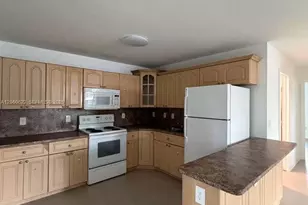 10501 SW 172nd St, Miami, FL 33157 - Photo 3