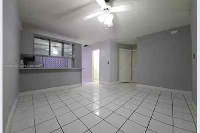 8810 NW 114th Ter, Hialeah Gardens, FL 33018 - Photo 9