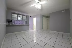 8810 NW 114th Terrace, Hialeah Gardens, FL 33018 - Photo 9