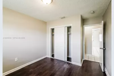 4896 NW 6th Ct, Plantation, FL 33317 - Photo 15