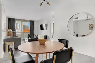 253 NE 2nd St, Miami, FL 33132 - Photo 7