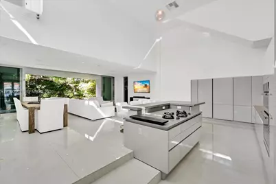 7830 Atlantic Way, Miami Beach, FL 33141 - Photo 5