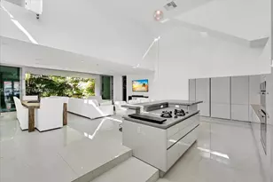 7830 Atlantic Way, Miami Beach, FL 33141 - Photo 5