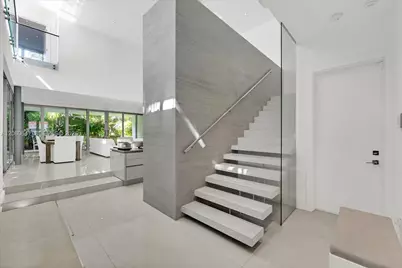 7830 Atlantic Way, Miami Beach, FL 33141 - Photo 11