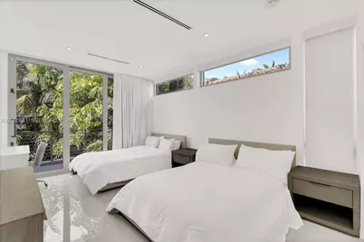 7830 Atlantic Way, Miami Beach, FL 33141 - Photo 13