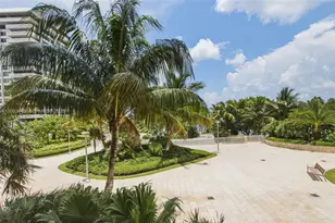 2 Grove Isle Dr, Miami, FL 33133 - Photo 31