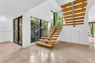 6840 Sunrise Pl, Coral Gables, FL 33133 - Photo 19