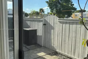 6845 SW 45th Ln, Miami, FL 33155 - Photo 19