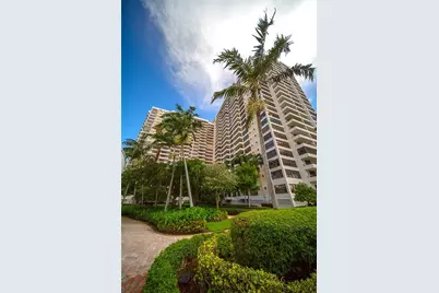 2500 Parkview Dr #517, Hallandale Beach, FL 33009 - Photo 33