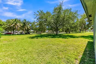 12231 SW 202nd St, Miami, FL 33177 - Photo 19