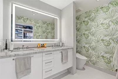 900 Biscayne Blvd #3607, Miami, FL 33132 - Photo 17
